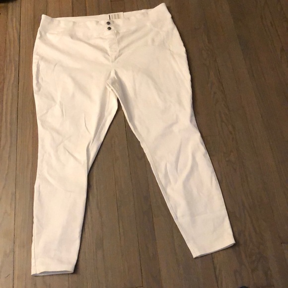 HUE NWT white jegging❤️❤️❤️🔥🔥🔥🔥❤️❤️ - Picture 4 of 12